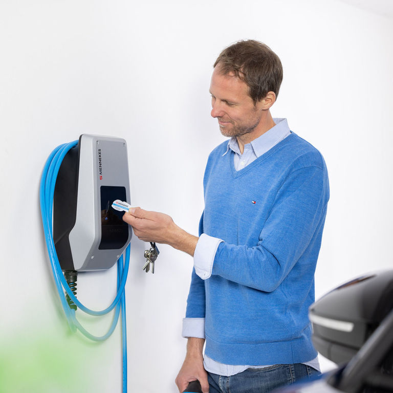 AMTRON® Compact 2.0s - Ladestation für zu Hause mit RFID Zugangsschutz